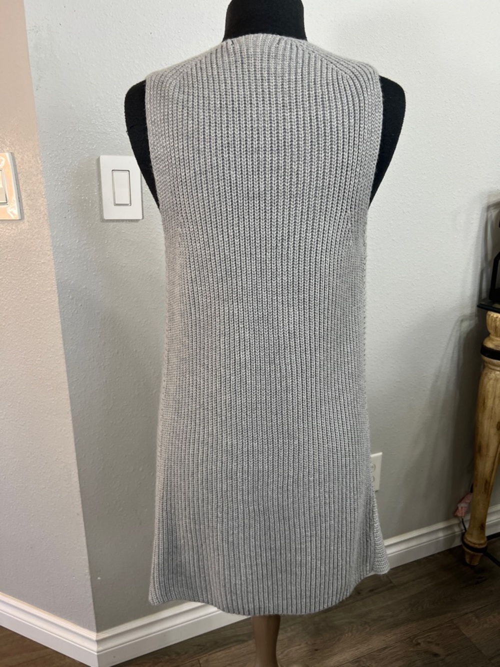 GNW Light Gray Ribbed Knit Vest - Picture 3 of 6